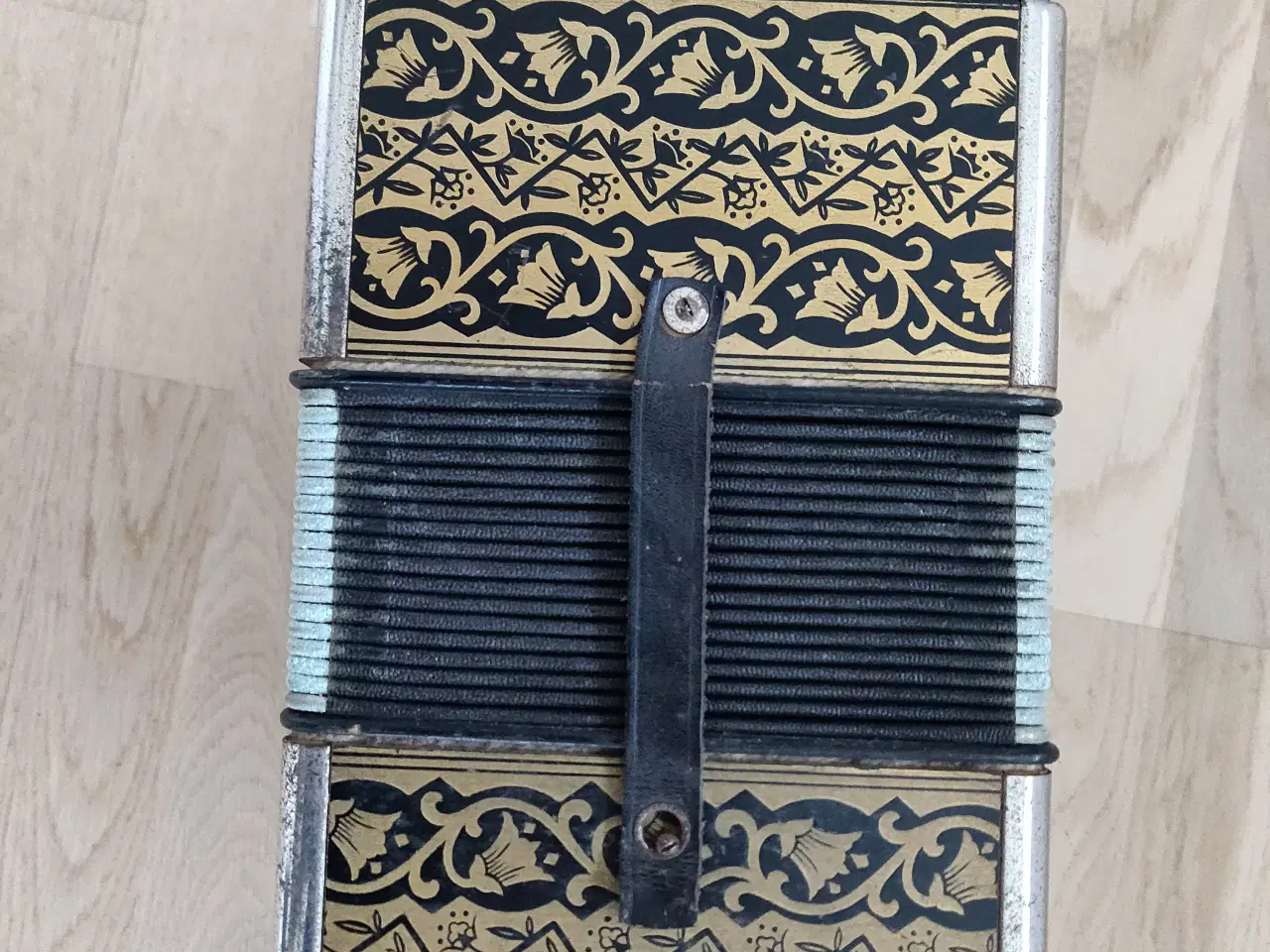 Billede 5 - Hohner - ældre harmonika