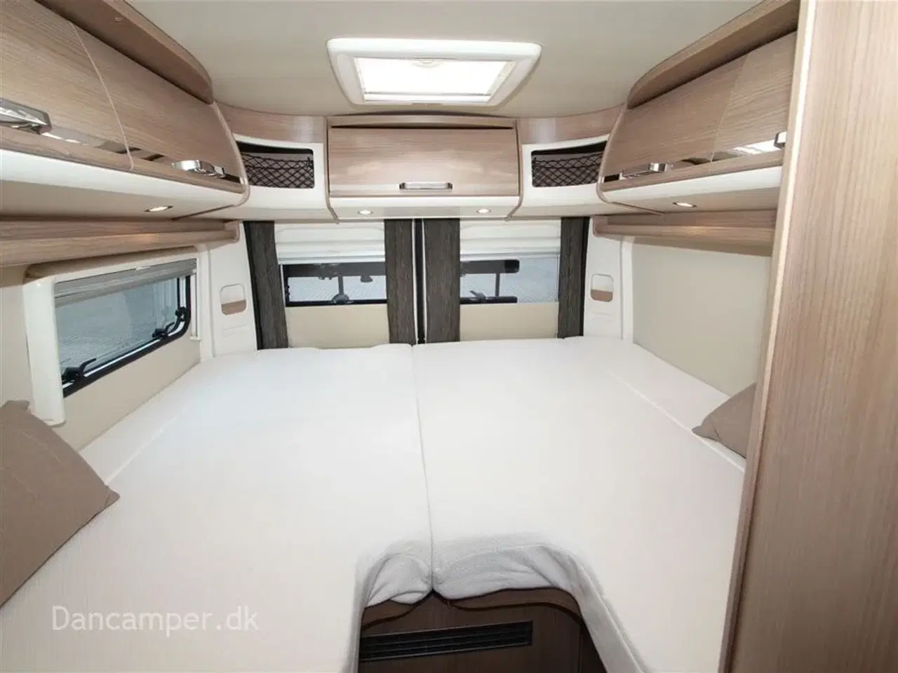 Billede 16 - 2019 - Carthago van 640 LE Chaming Carthago Charming, Luksusvan godt udstyret - Enkeltsengsmodel. 150Hk Automatgear - Solcelle - inverter mm.