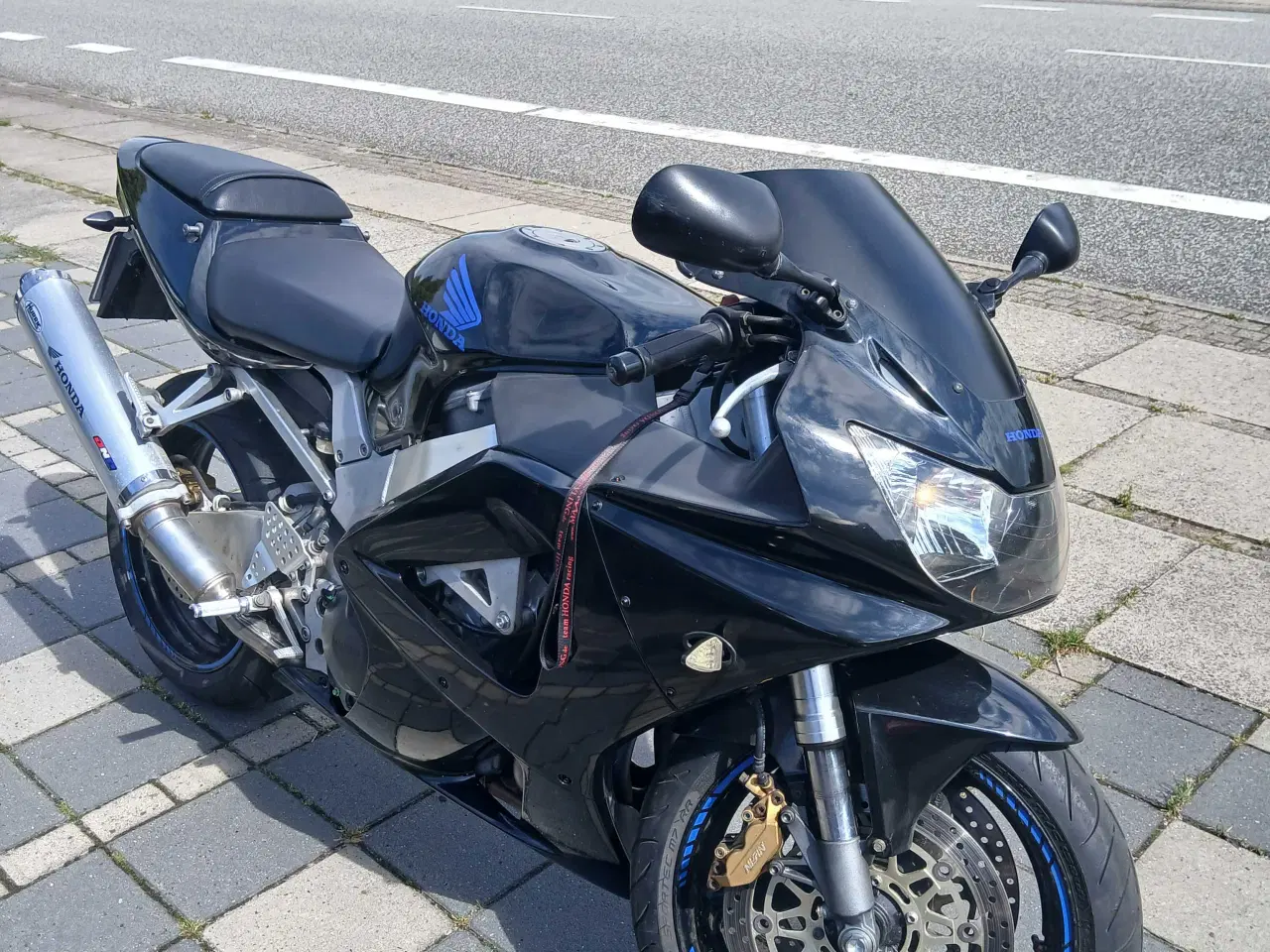 Billede 1 - HONDA CBR 900RR FIREBLADE