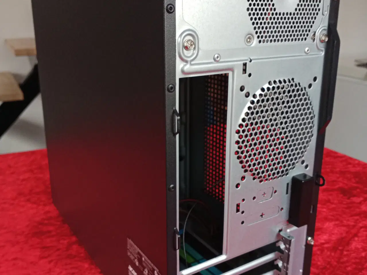 Billede 4 - Flot acer kabinet med psu