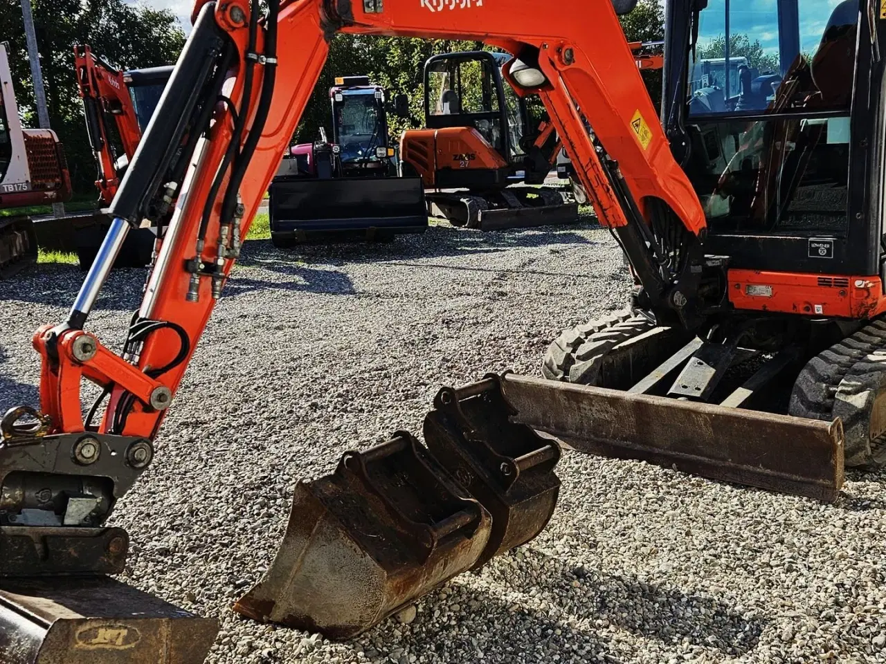 Billede 3 - Kubota U 27-4 HI model / Powertilt / 3 skovle / 4300 timer