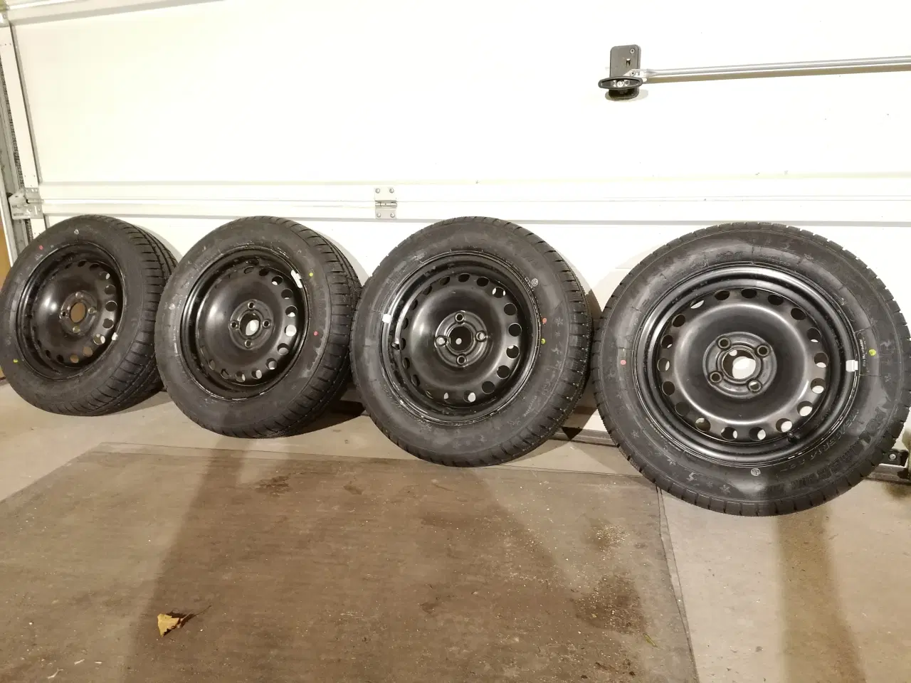 Billede 1 - Vinterhjul med nye dæk til Up Citigo og Mii