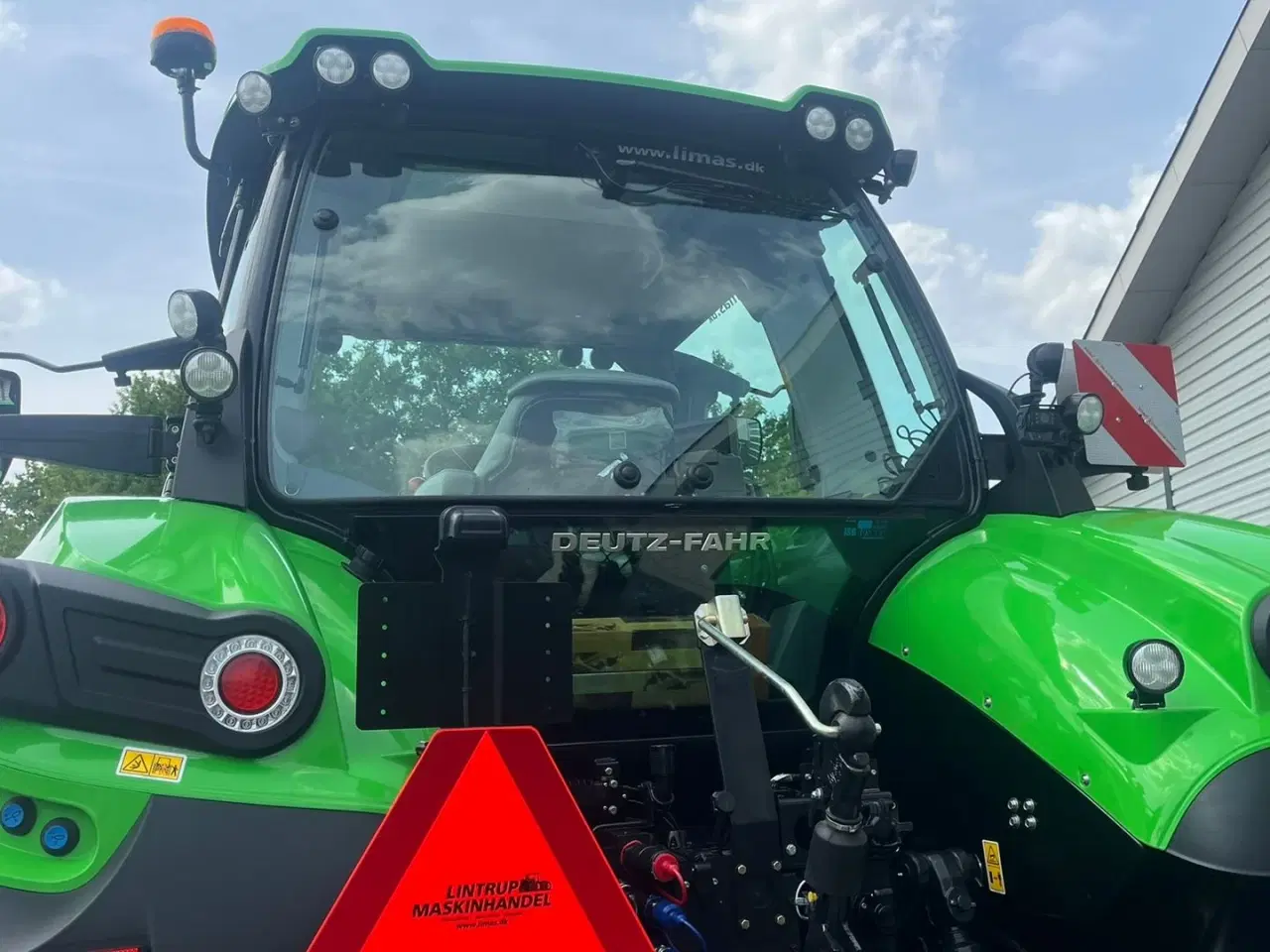 Billede 6 - Deutz-Fahr Agrotron 8280 TTV Stage V Warrior med fuld affjedring og evt. GPS