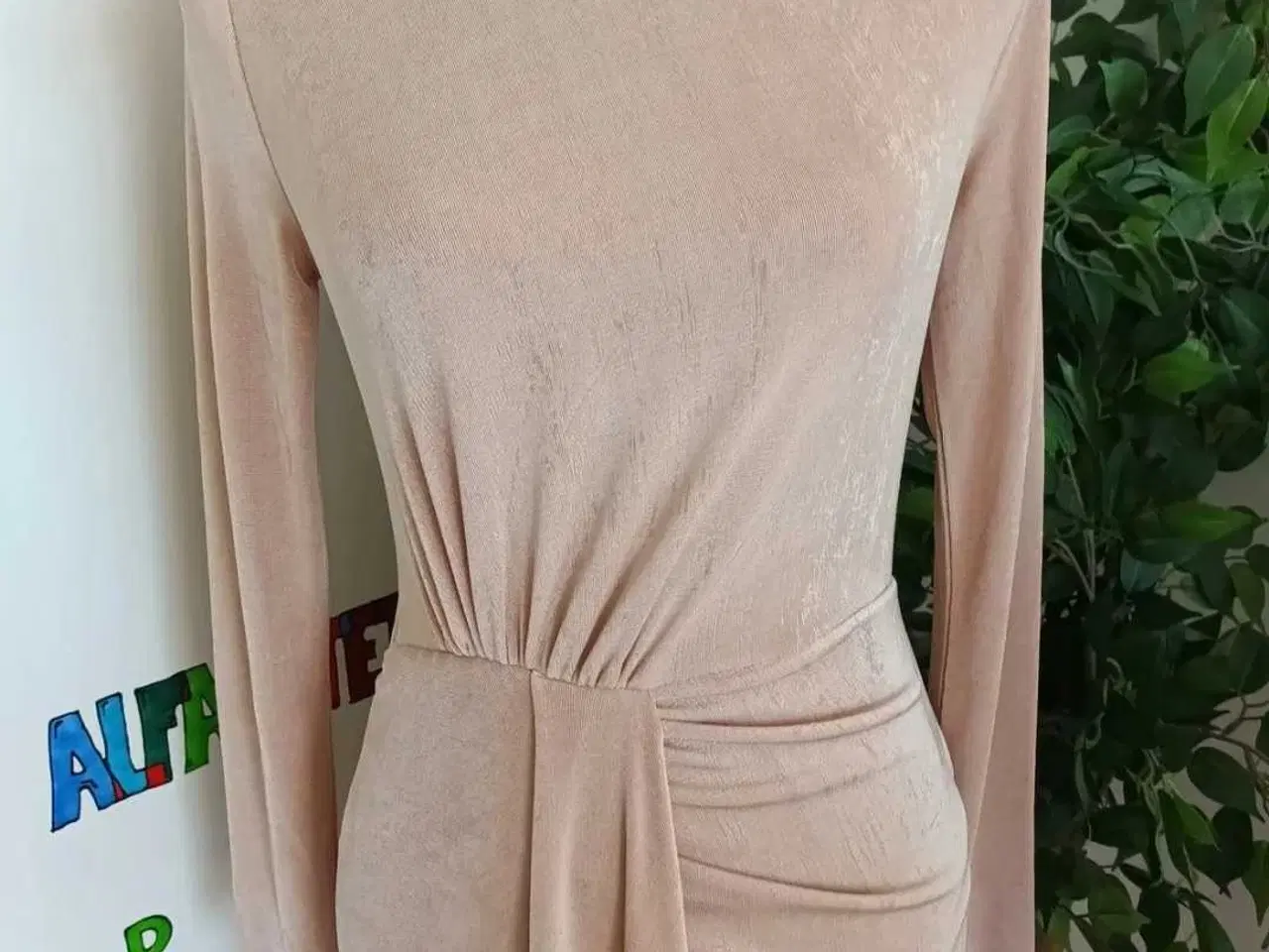 Billede 2 - Kjole. Pieces. Small/36