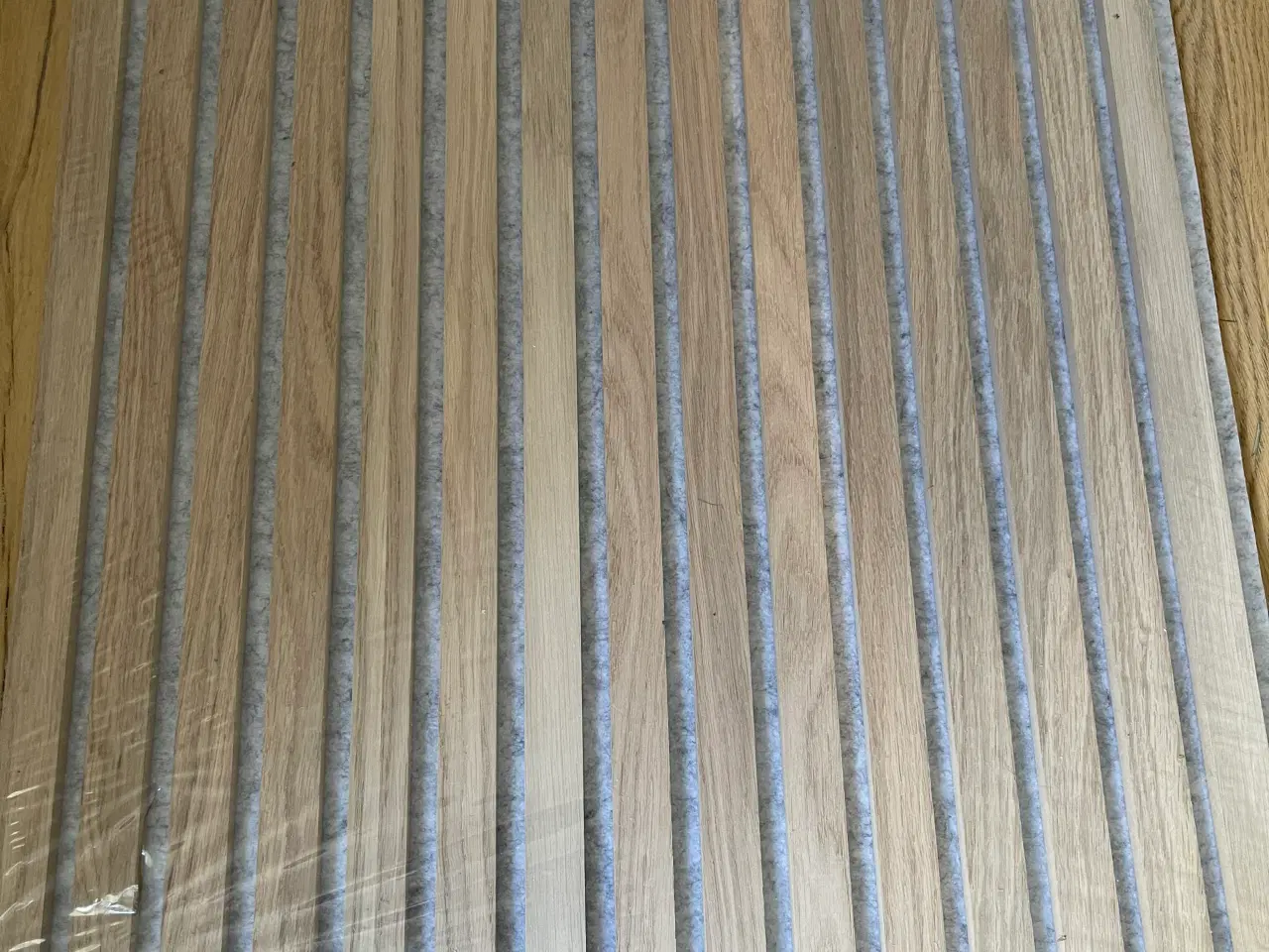 Billede 1 - Akustikpanel i Venø eg