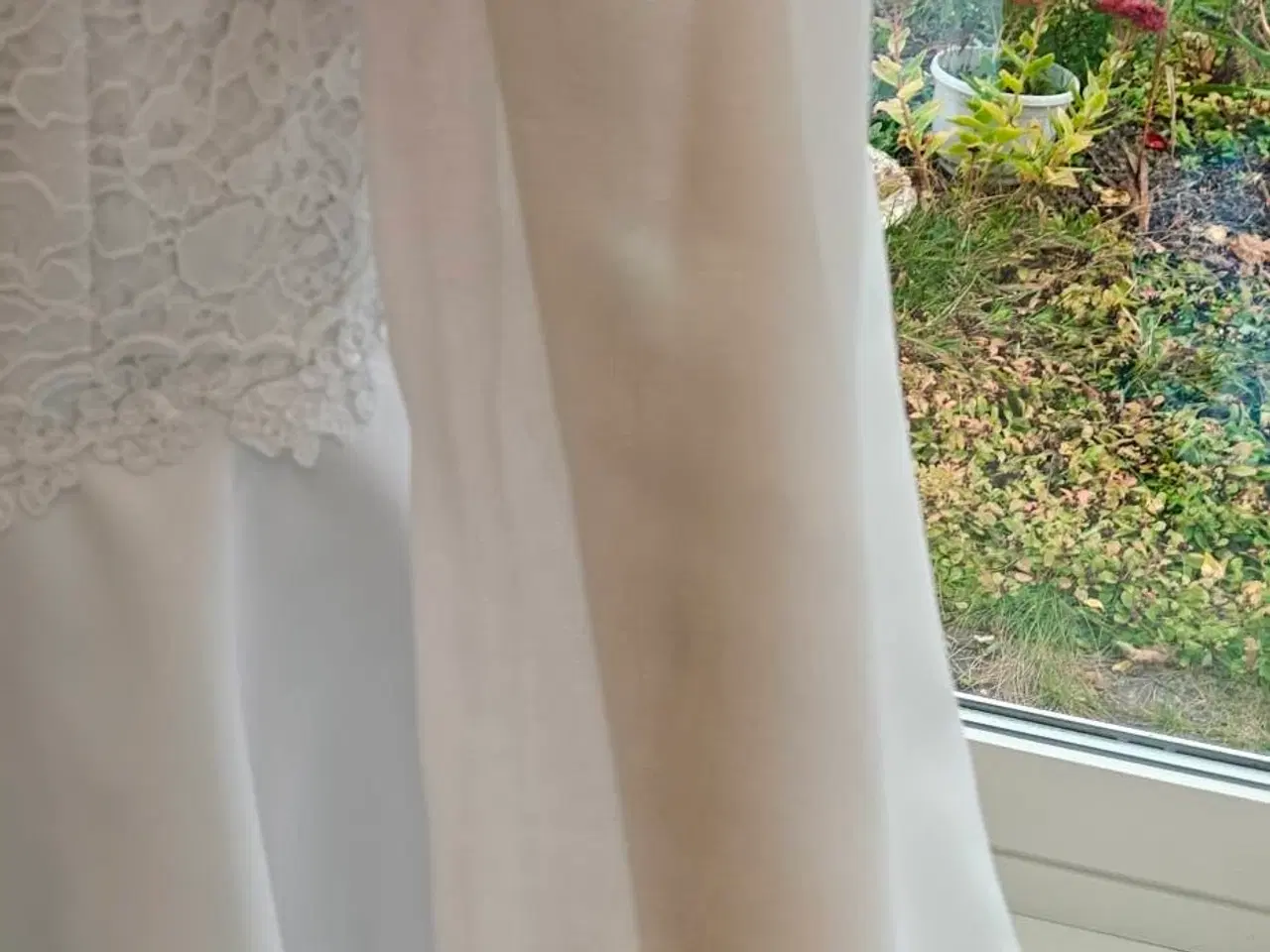 Billede 9 - Skræddersyet konfirmationskjole str 34 (XS/S)