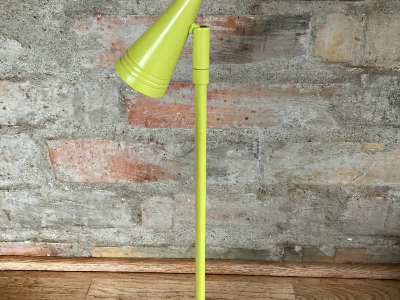 Billede 3 - Herstal bordlampe/sengelampe