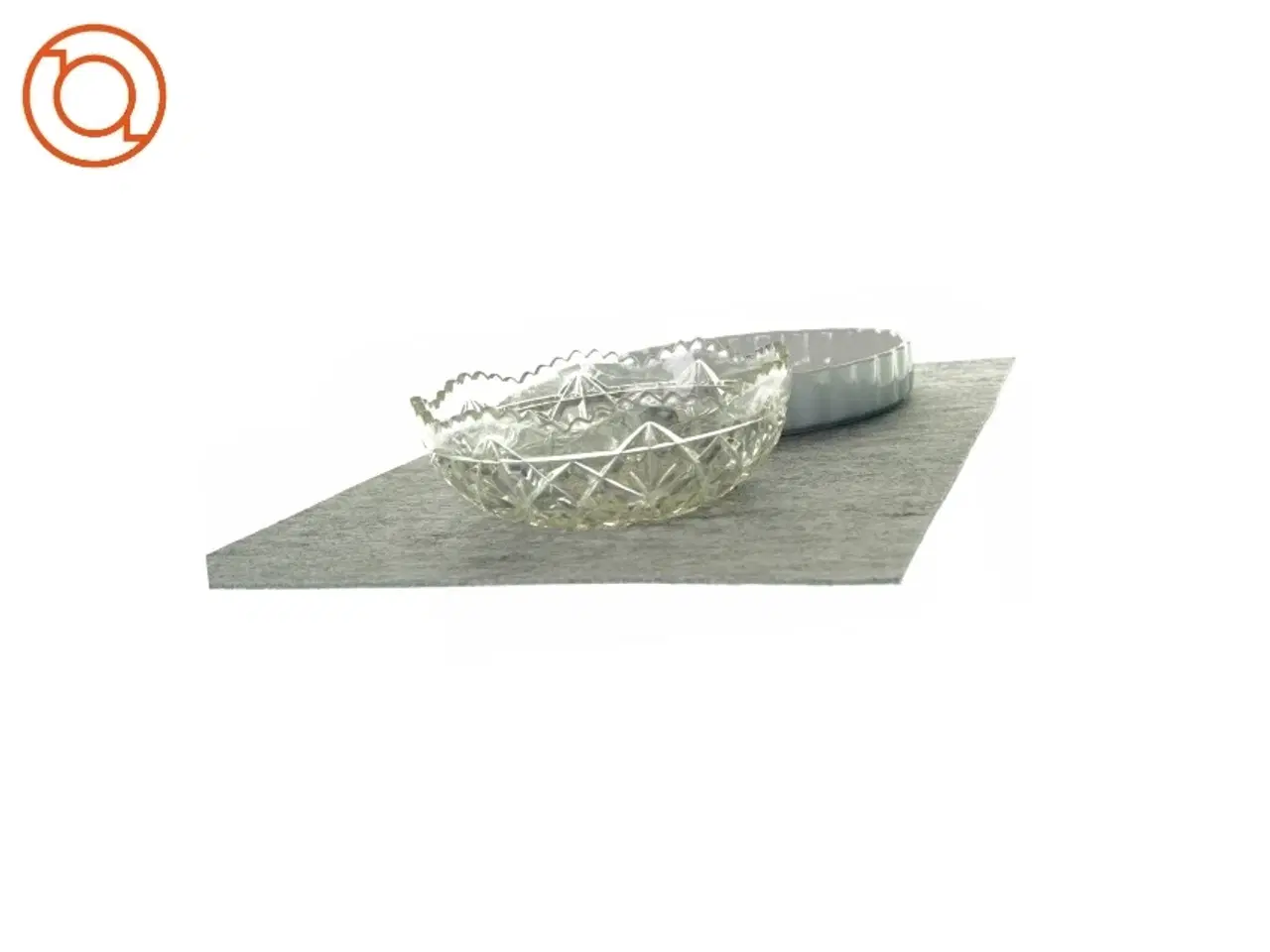 Billede 4 - Tærtefad og glasskål med mønster