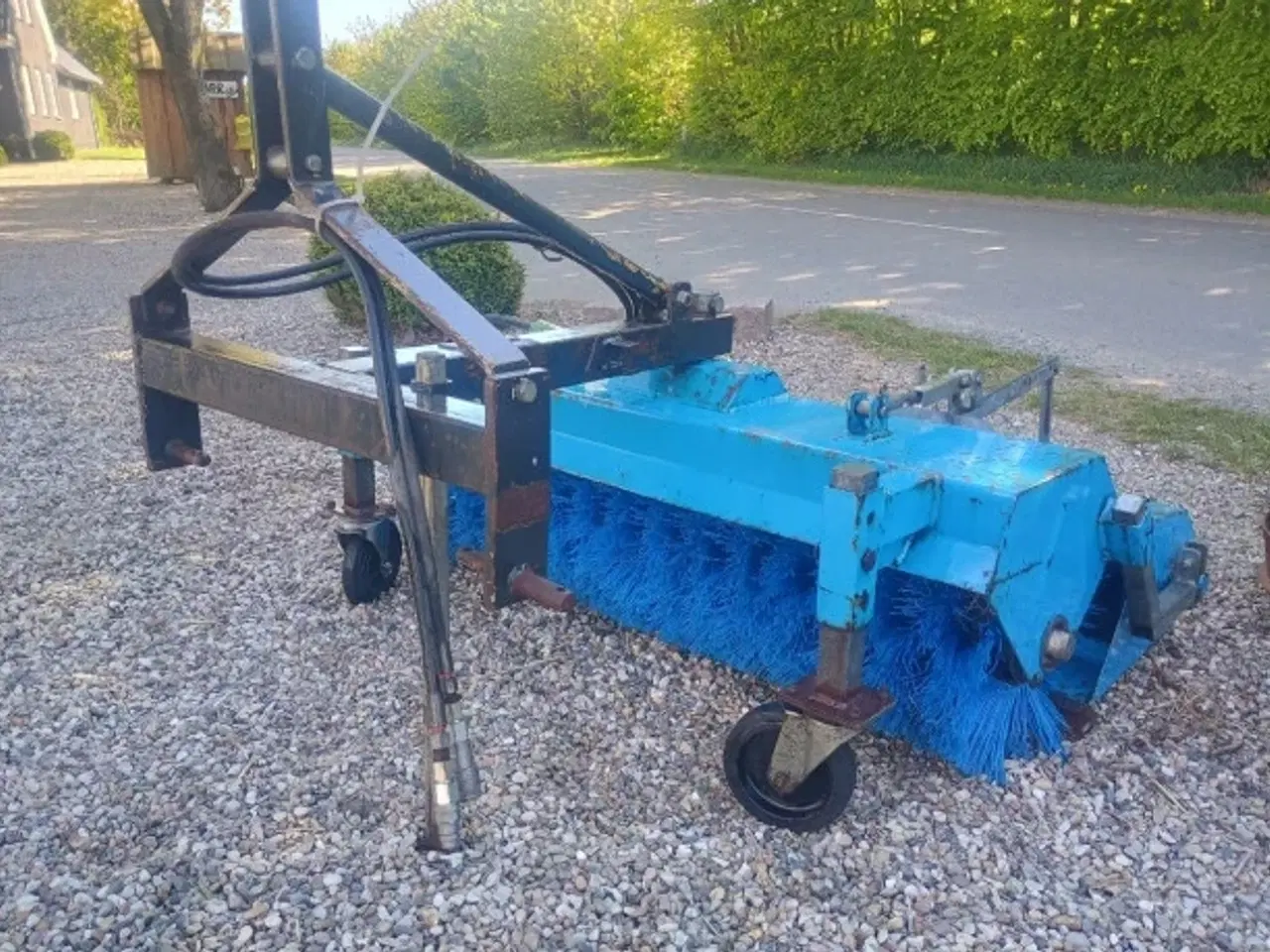 Billede 6 - Hydraulisk kost med opsamler 