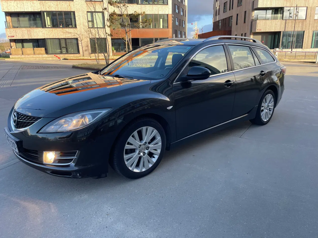 Billede 2 - Flot velholdt nysynet Mazda 6 automatgear