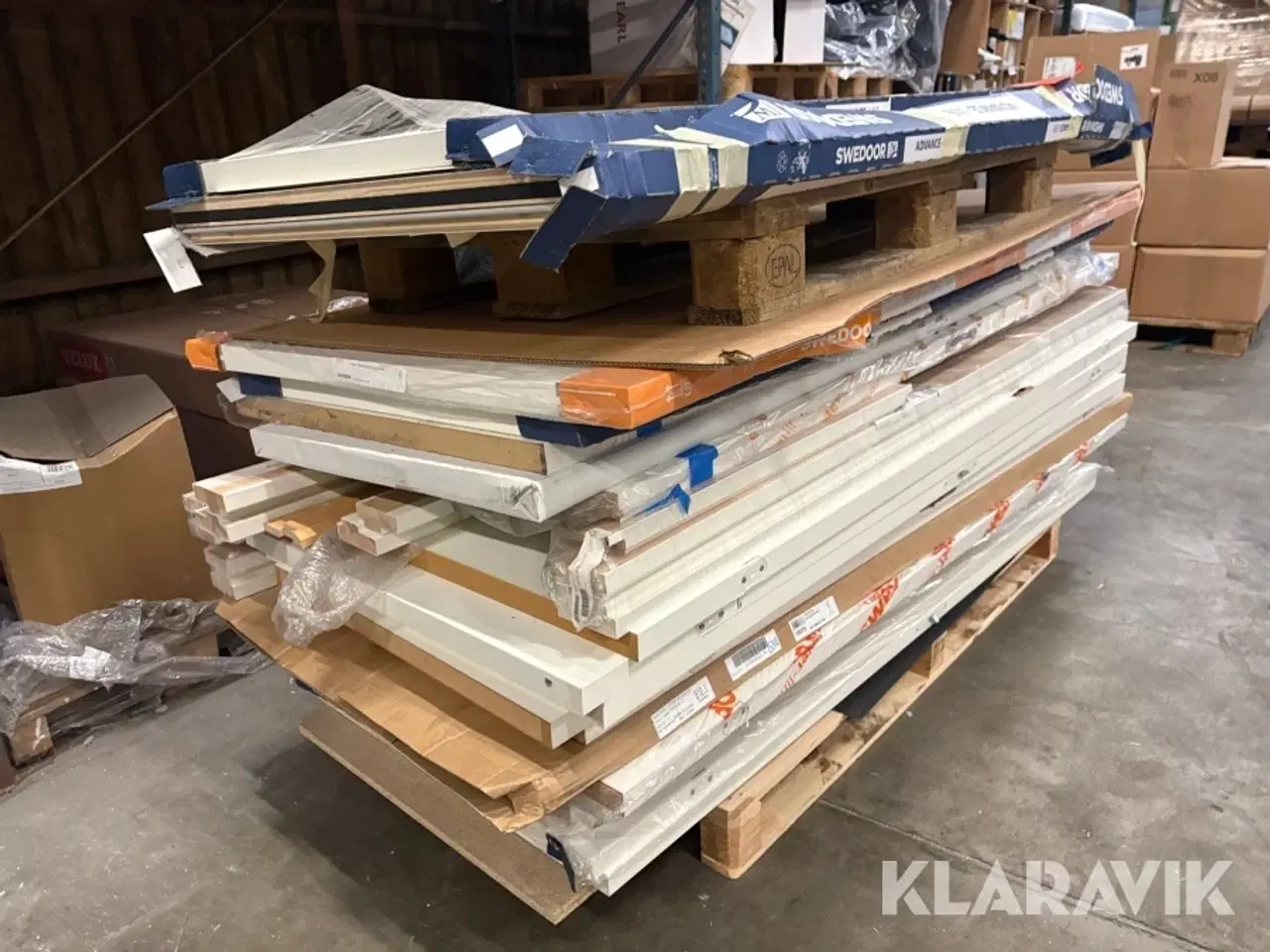 Billede 1 - Lot: døre Swedoor Advance-line og Clever-Line 19 styk og 2 karmsæt