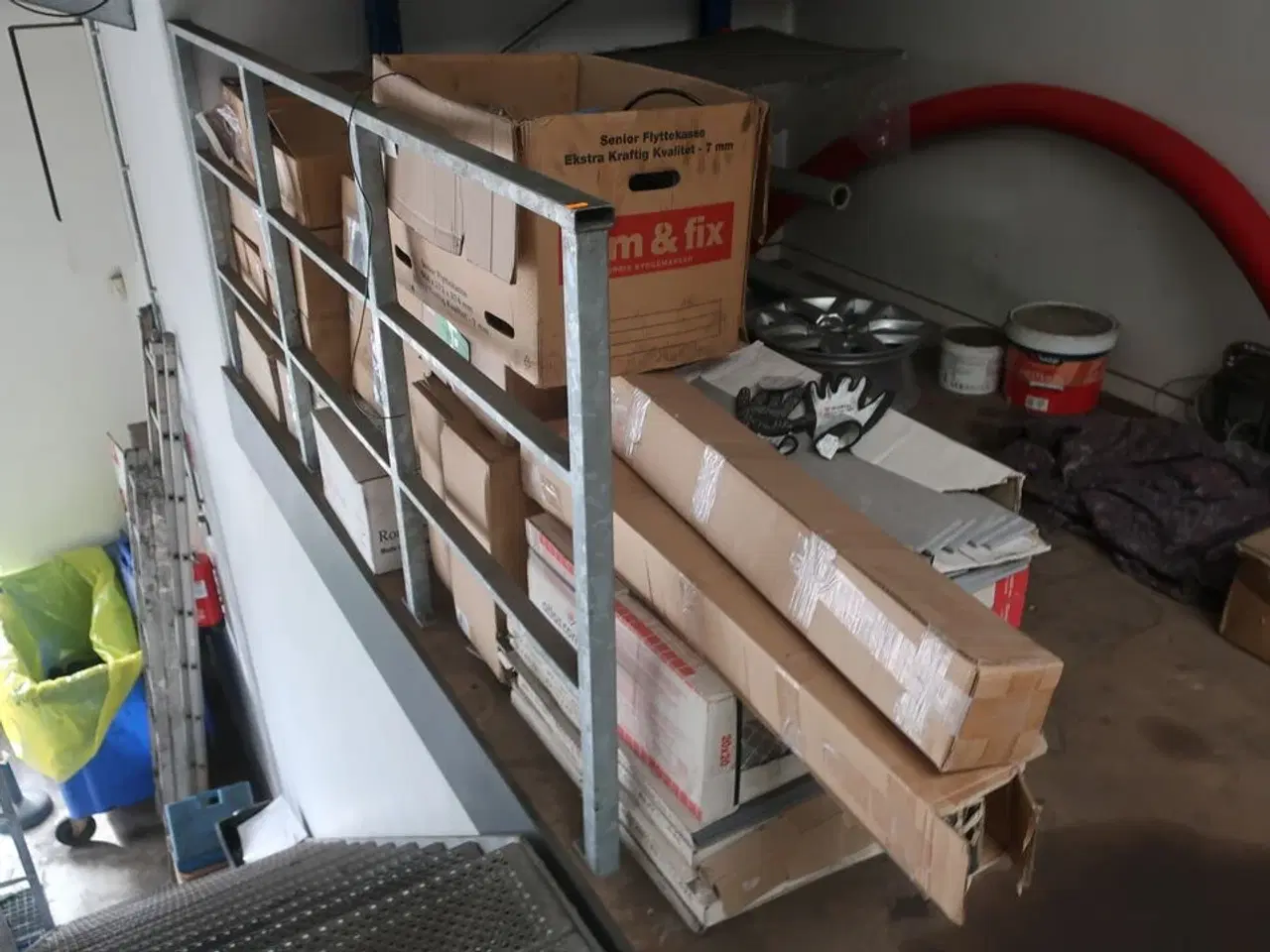 Billede 1 - Diverse forbrugsmaterialer, værktøj, biludstyr m.v.