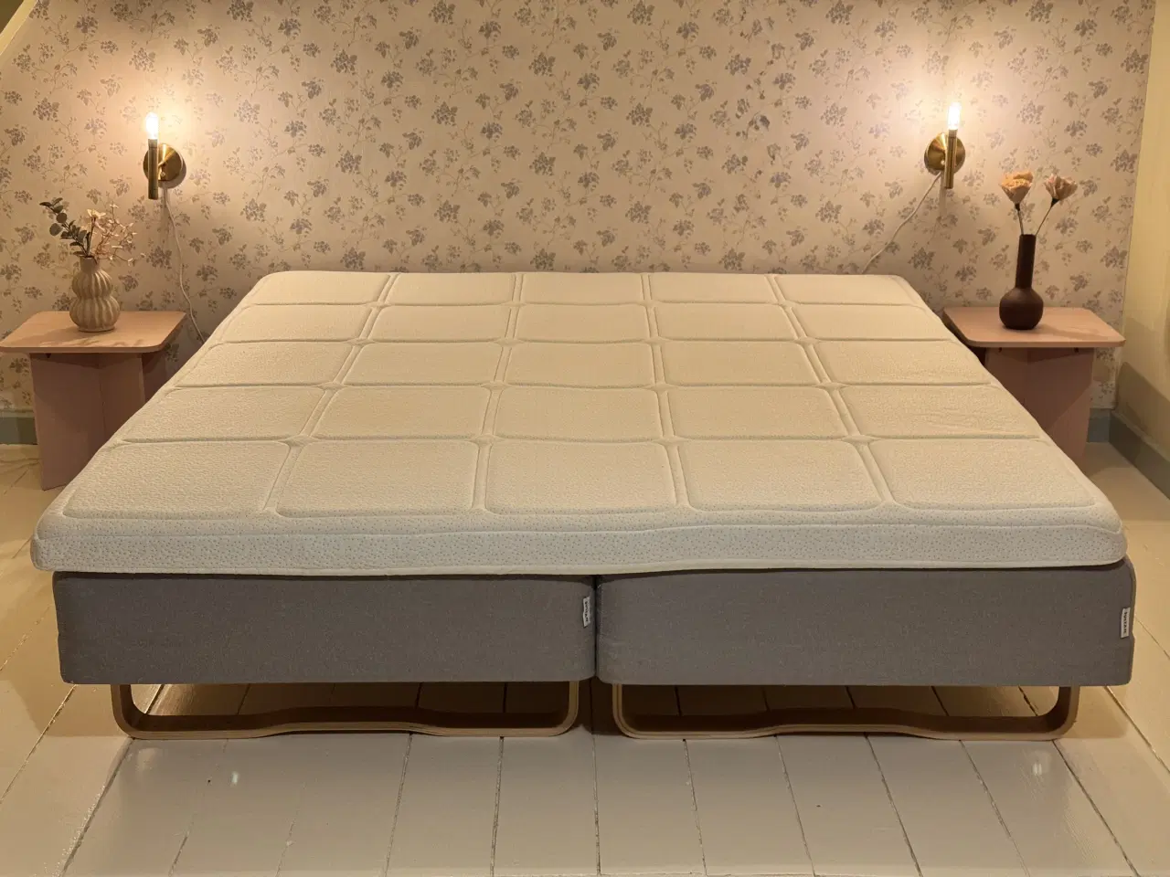 Billede 1 - 2 x 90 cm boxmadrasser og 1 x 180 cm topmadras 