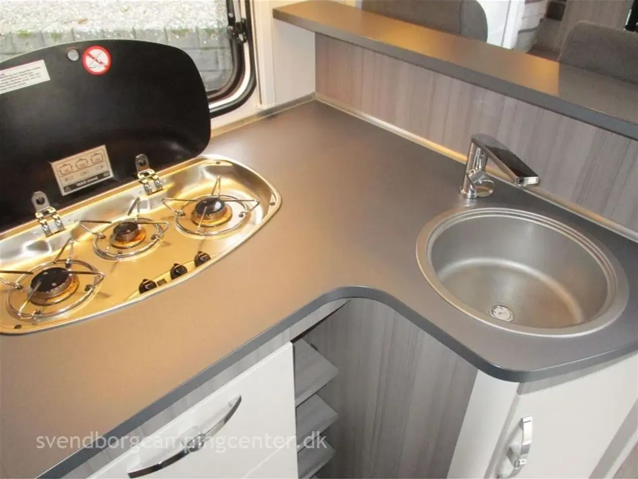 Billede 16 - 2022 - Hobby Optima On Tour T70 E Fremstår som en ny og med rigtig meget udstyr.