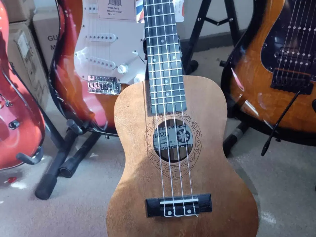 Billede 2 - Ukulele, Tanglewood TWT 1 