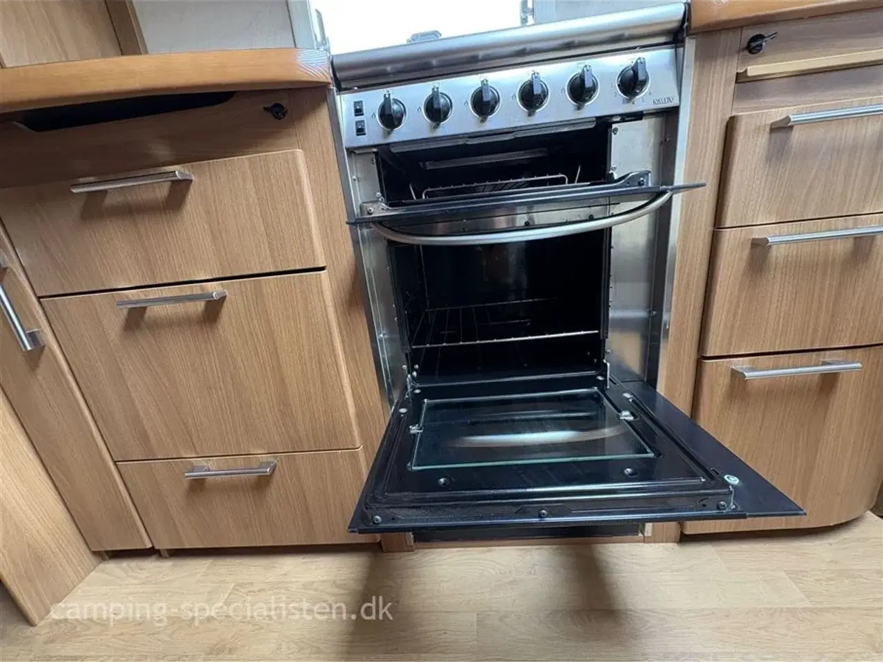 Billede 10 - 2009 - Kabe Royal 560 XL KS   Kabe Royal 560 XL KS 2009 - Se den ny hos Camping-Specialisten.dk