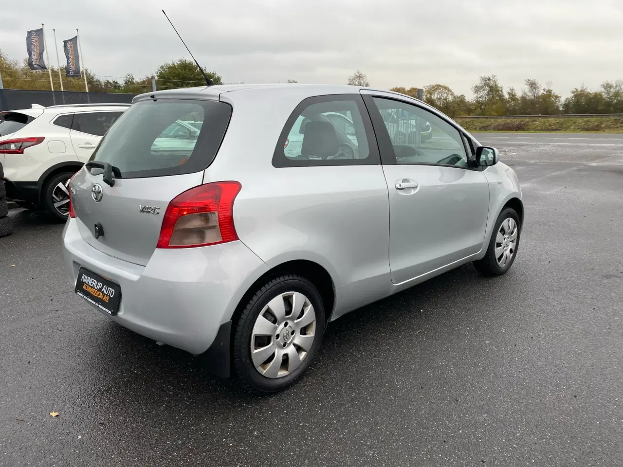 Billede 3 - Toyota Yaris 1,0 VVT-I Linea Terra 69HK 3d
