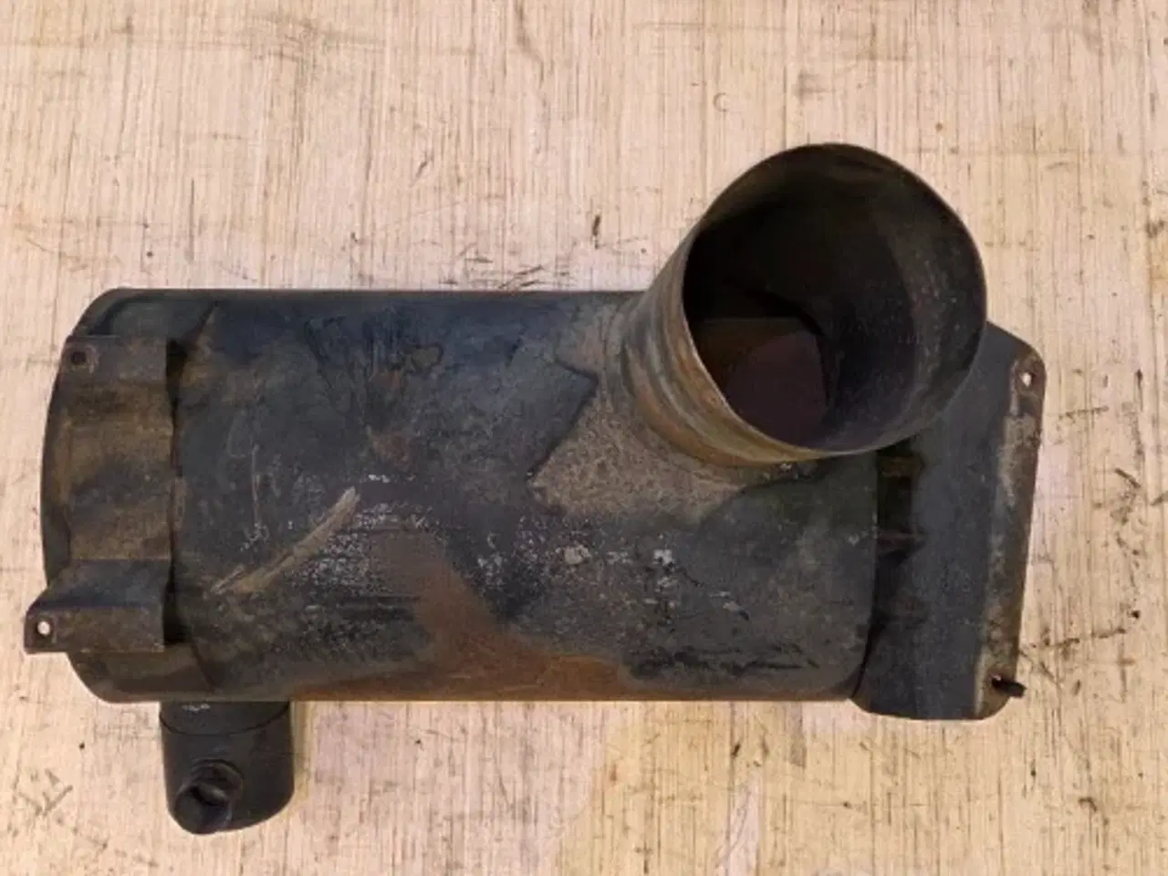 Billede 7 - Ford TW30 Luftfilterhus D8NN9600BC