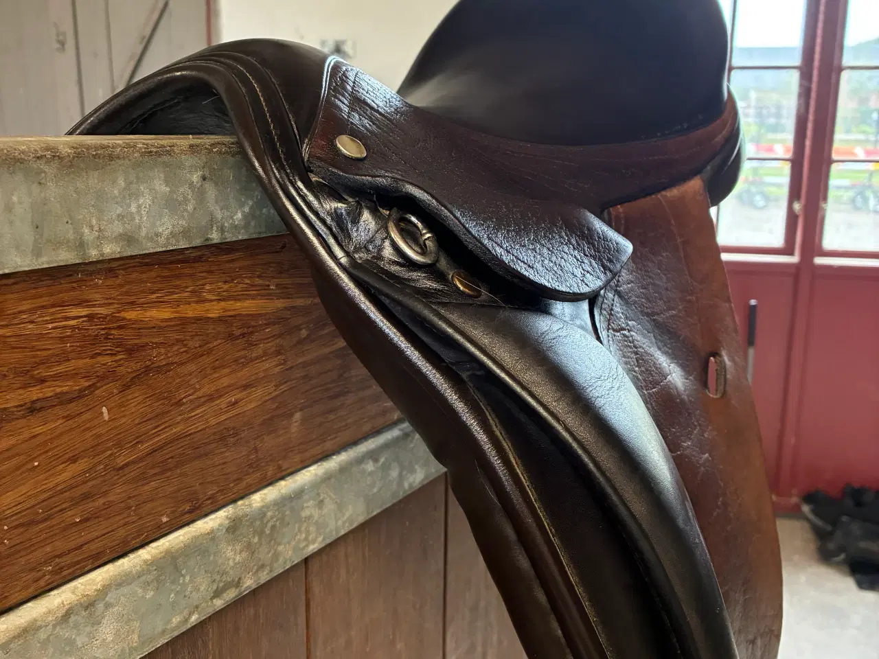 Billede 2 - Jeremy Rudge 15” dressursaddel (brun)