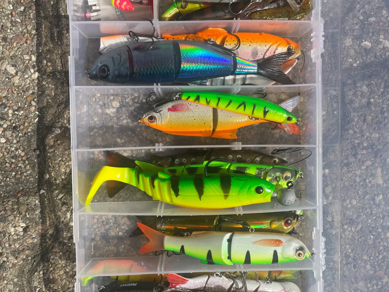 Billede 7 - Fiske taske med Div. Indhold