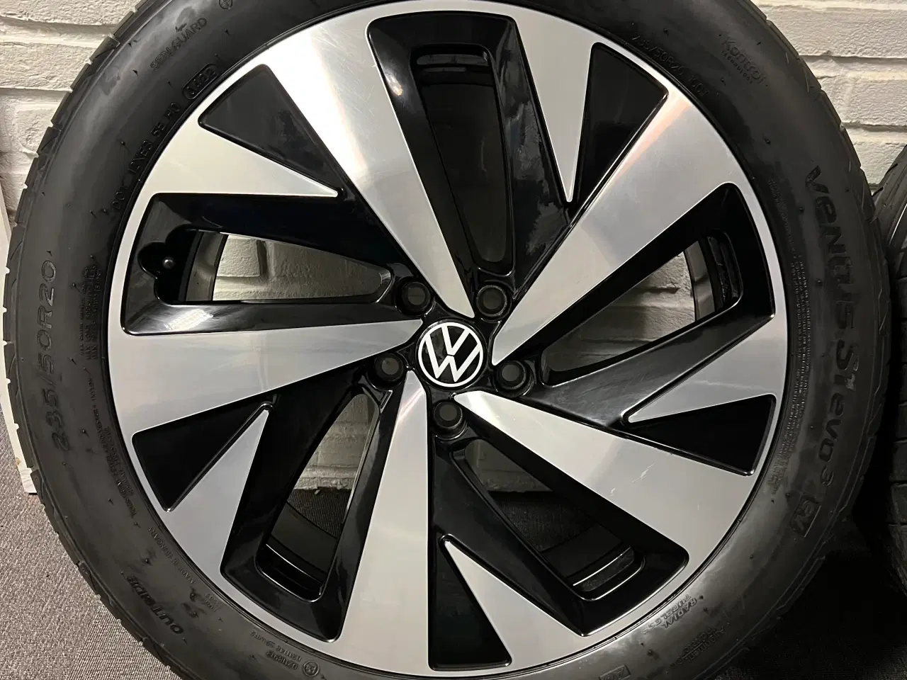 Billede 2 - Originale 20” VW Drammen fælge med dæk