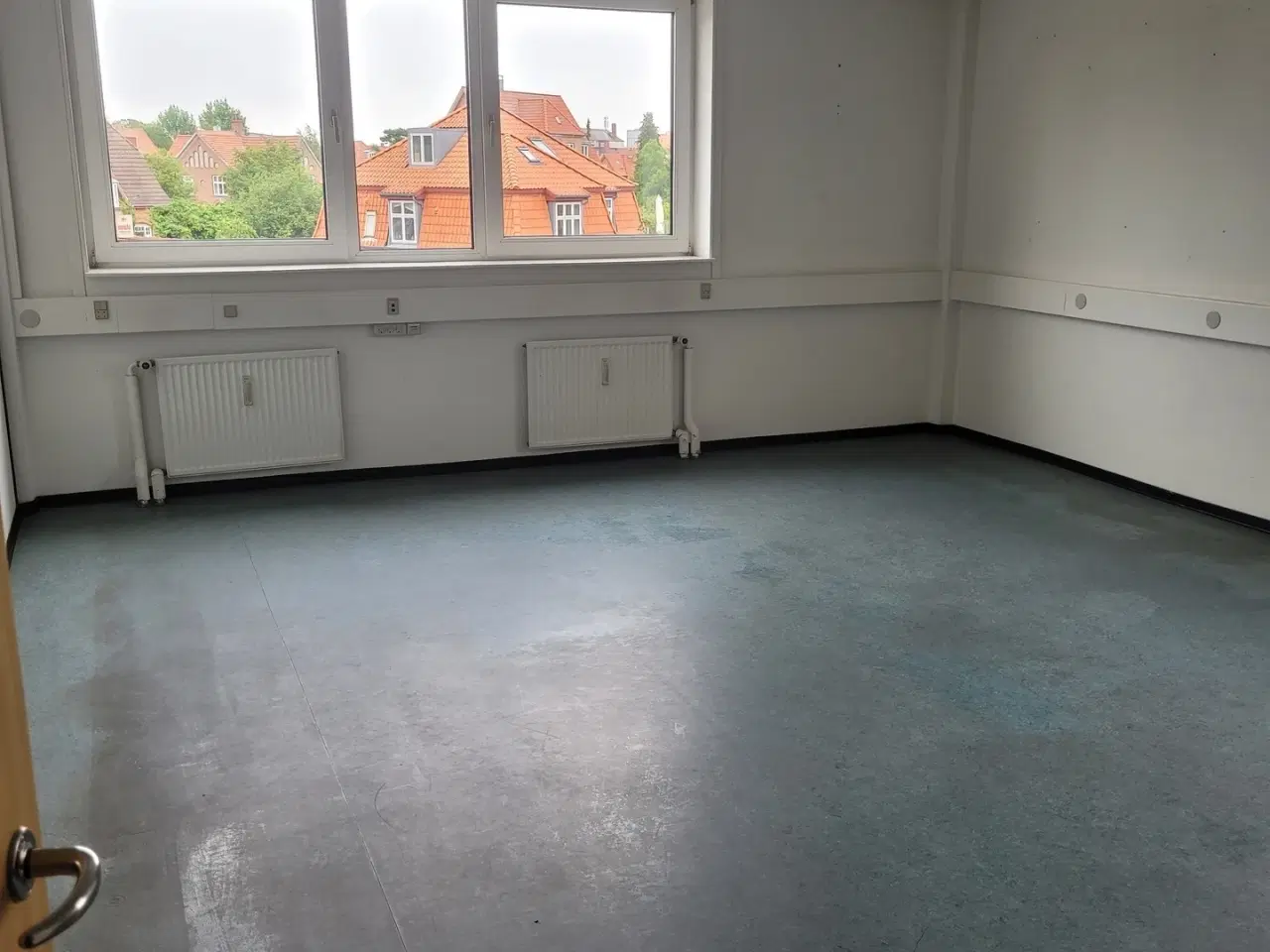 Billede 2 - Kontorlejemål tæt på Metro og S-tog - Vanløse