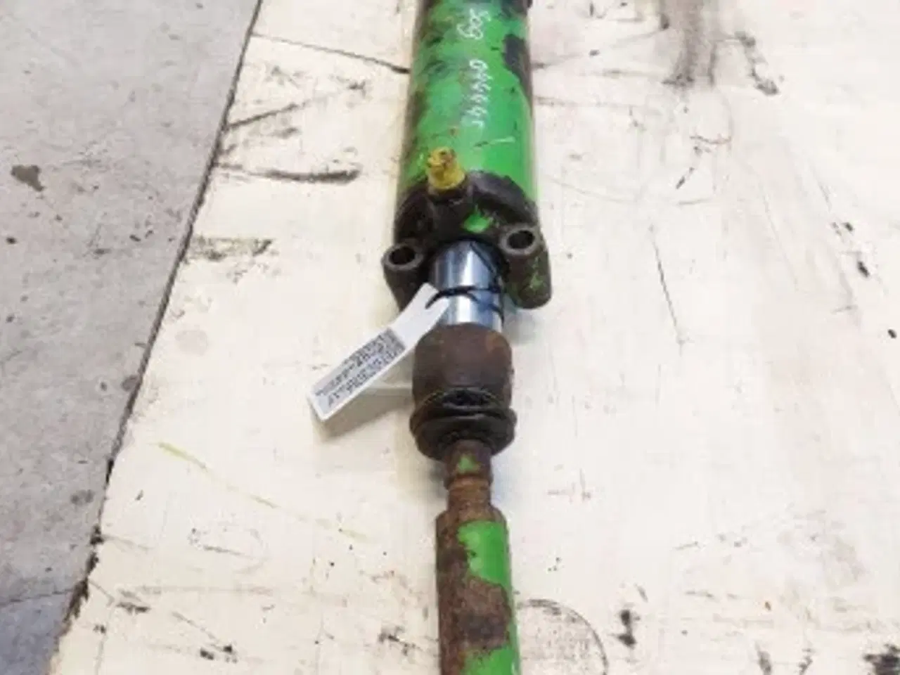 Billede 3 - Merlo P38.10 Styrecylinder 044445