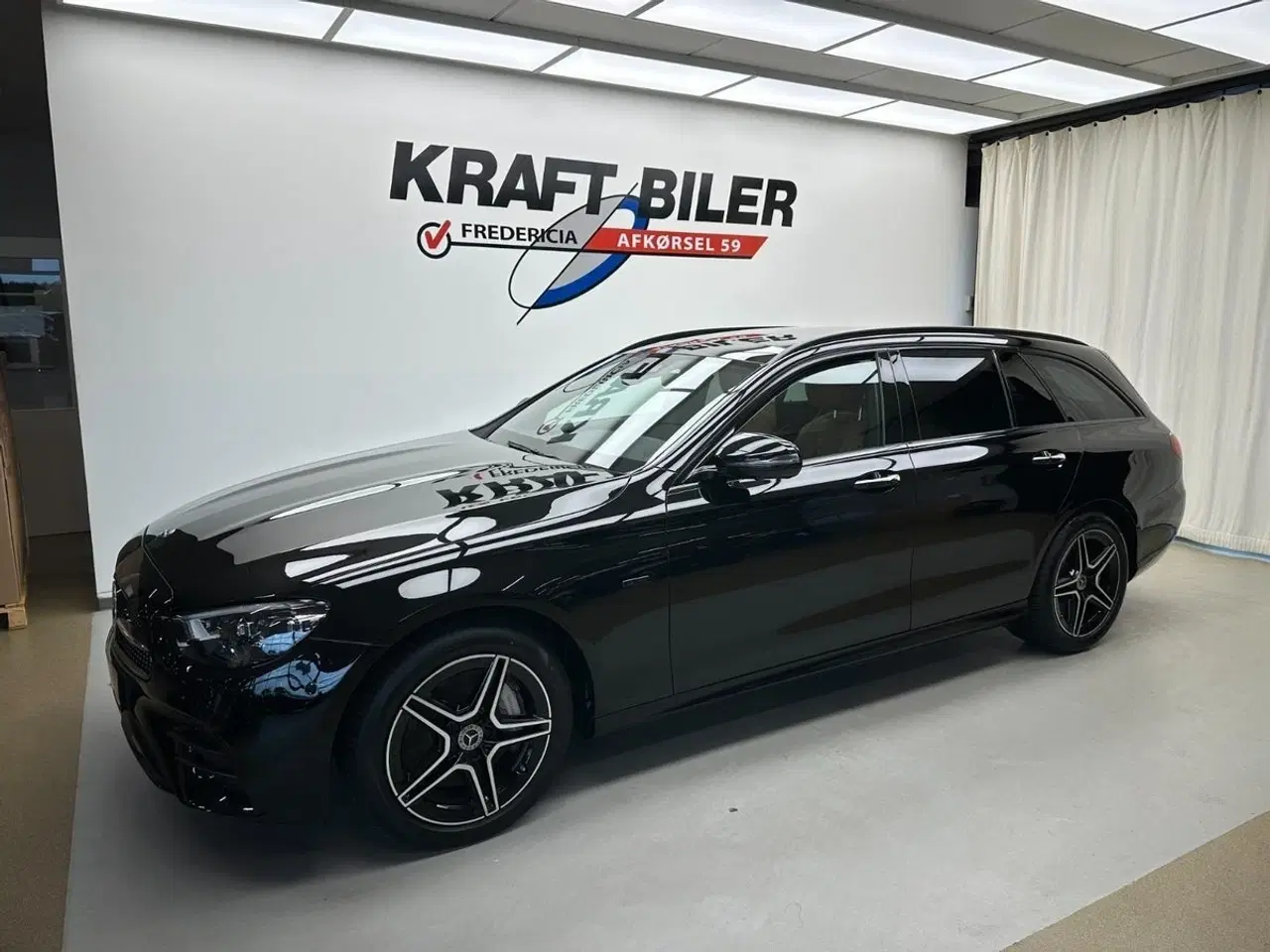 Billede 2 - Mercedes E300 de 2,0 AMG Line stc. aut.