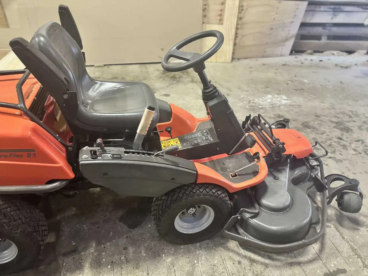 Billede 1 - Husqvarna plæneklipper/havetraktor 