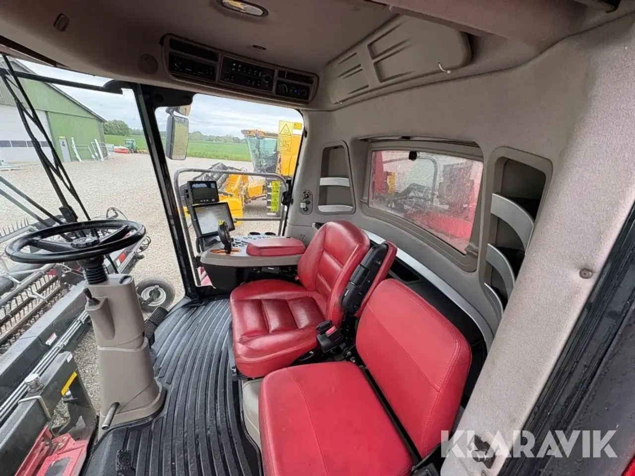 Billede 11 - Mejetærsker Case IH Axial-Flow 9240 med Honey Bee SP36 skærebord