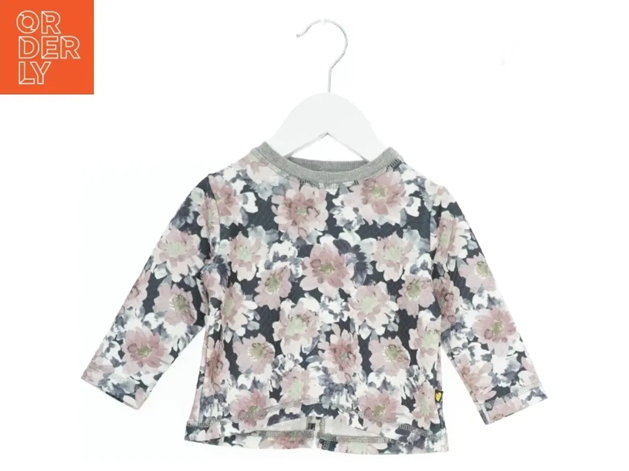 Billede 1 - Langærmet bluse med blomsterprint til børn fra Friends (str. 68)