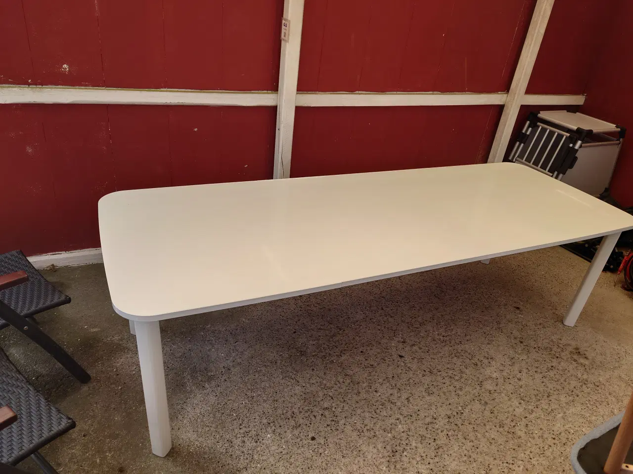 Billede 3 - Spisebord og 4 stole
