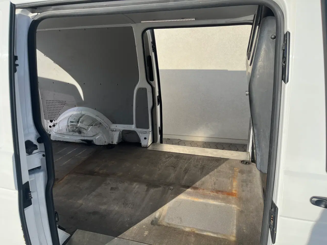Billede 6 - VW Transporter med skydedøre i begge sider