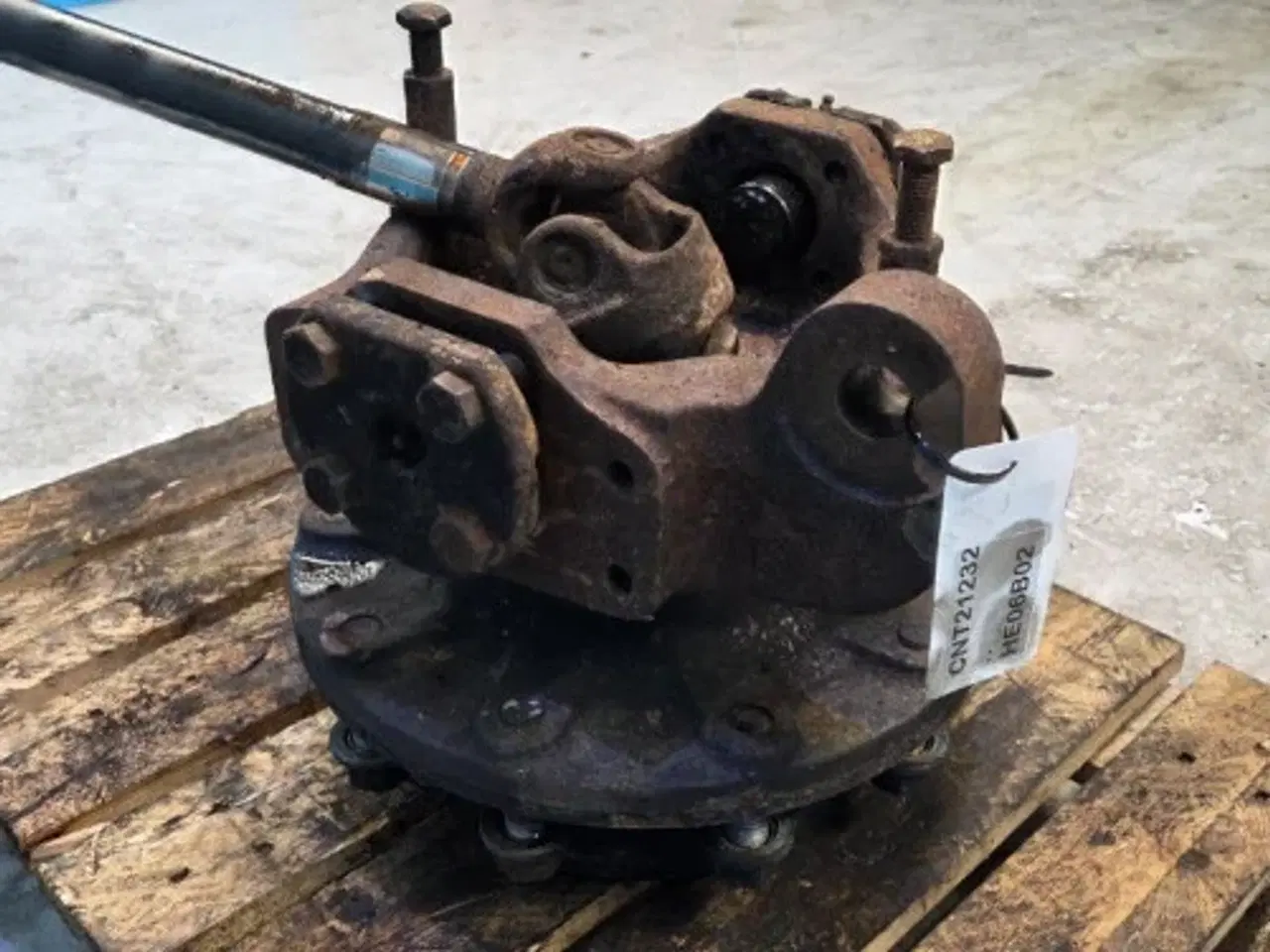 Billede 4 - New Holland LB115B Hjulnav L. 85825032