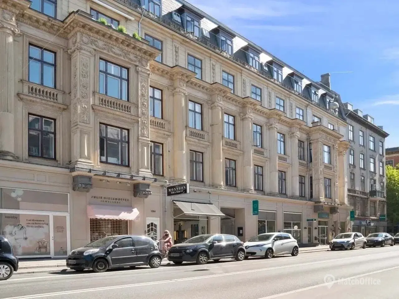 Billede 1 - P-plads 8 på Gammel Kongevej – central og rolig parkering