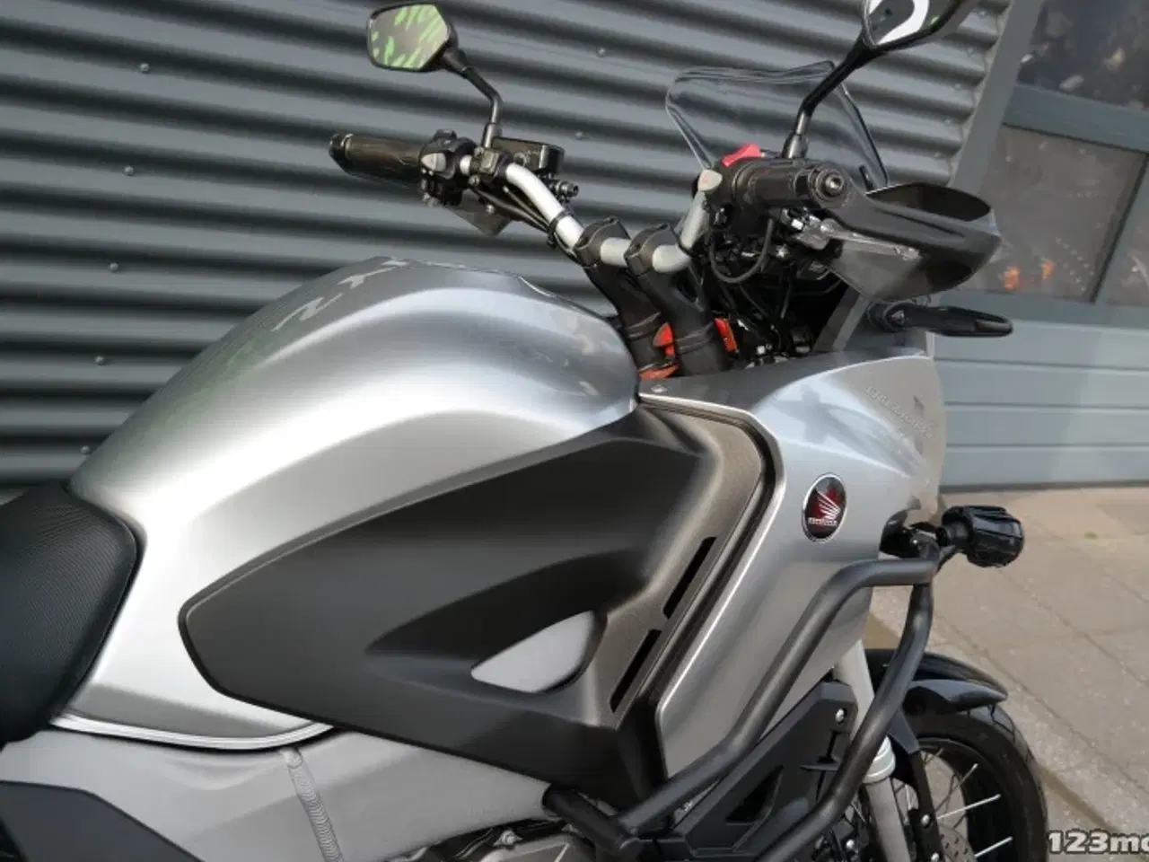 Billede 10 - Honda VFR 1200 X MC-SYD       BYTTER GERNE