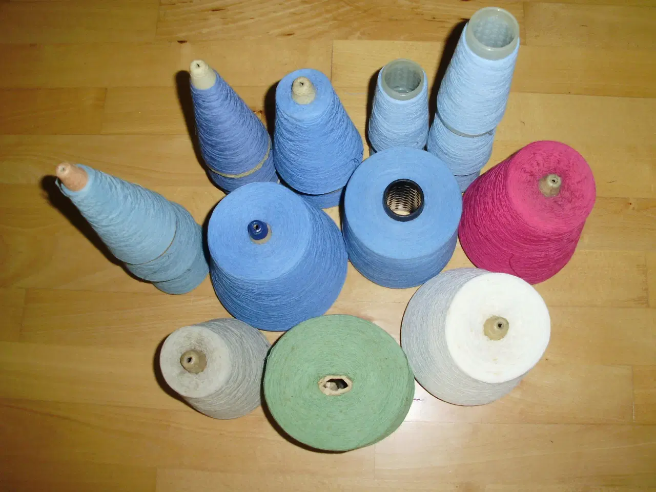 Billede 1 - 20/2 og 16/2 bomuldsgarn