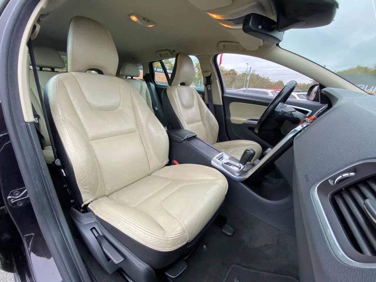 Billede 10 - Volvo V60 1,6 T4 Summum Powershift 180HK Stc 6g Aut.