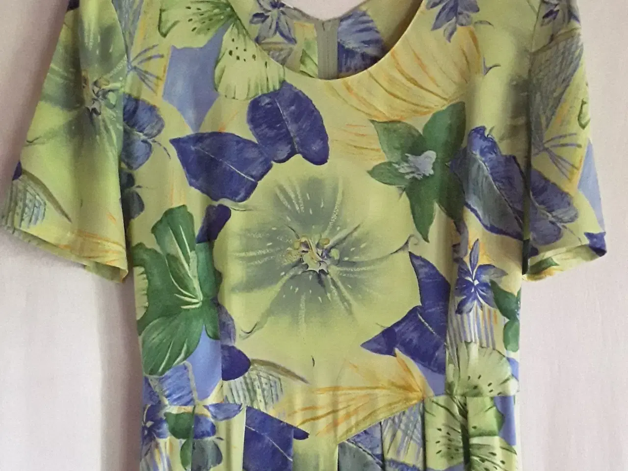 Billede 1 - Sommerkjole / festkjole str ca L