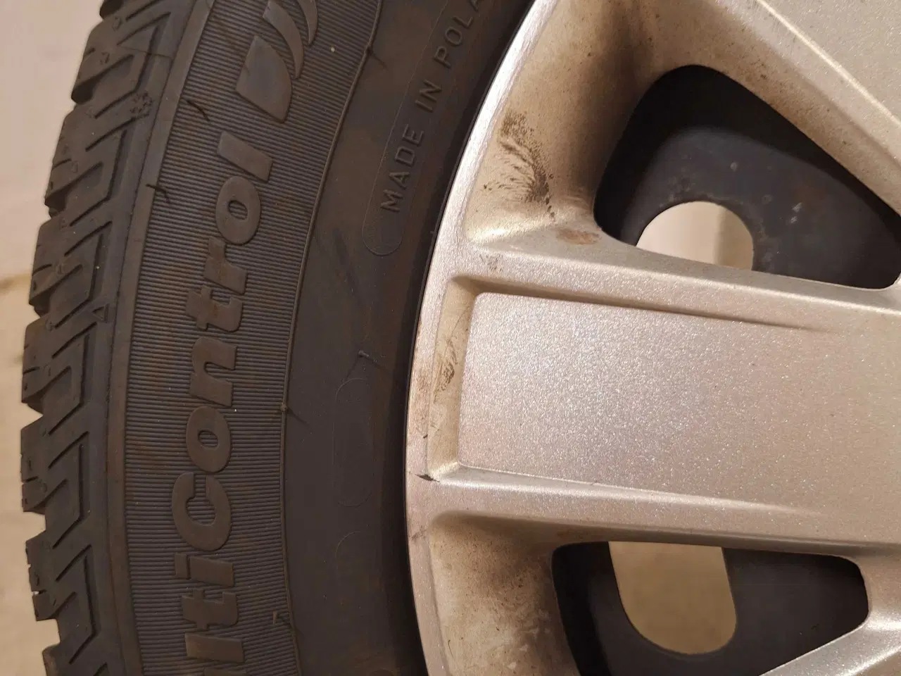 Billede 14 - Dæk og fælge til Ford C max 2009 195 65R15 
