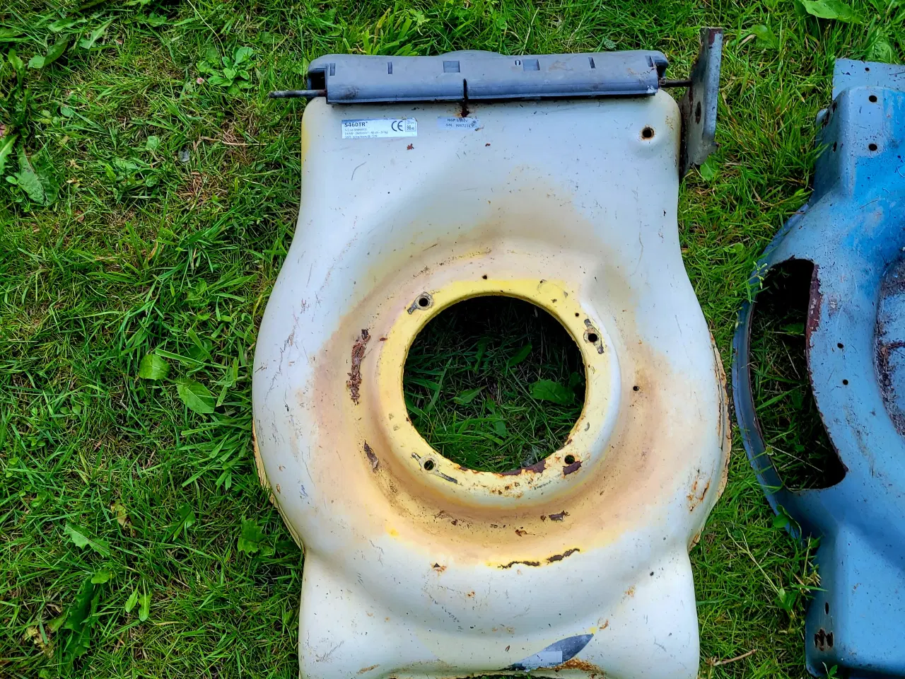 Billede 2 - 7 plæneklipper skjold