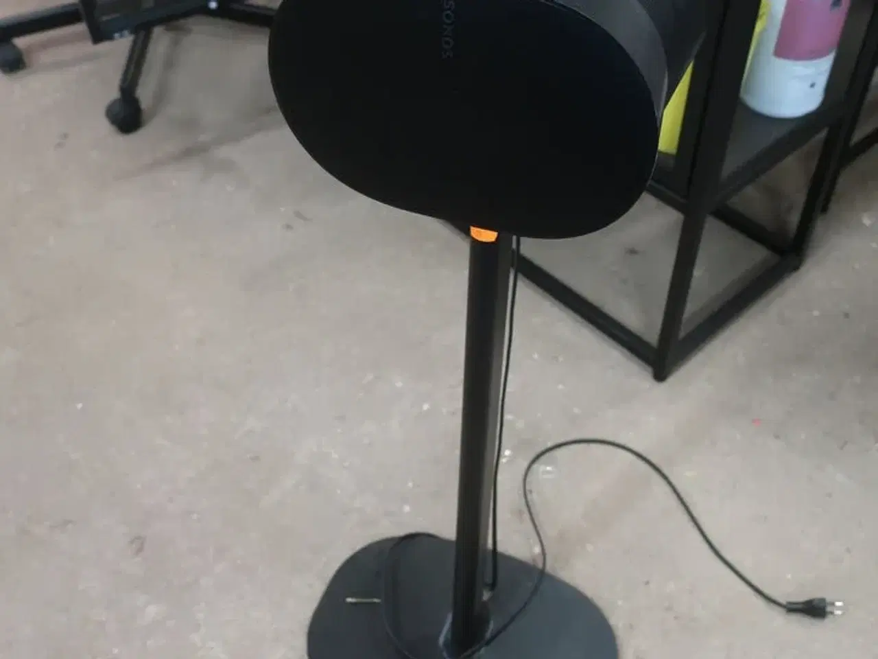 Billede 1 - Højtaler SONOS ERA 300 på stativ