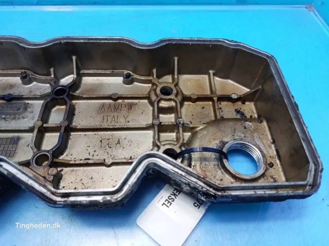 Billede 4 - Iveco F4DFE414Z Ventildæksel 4895909