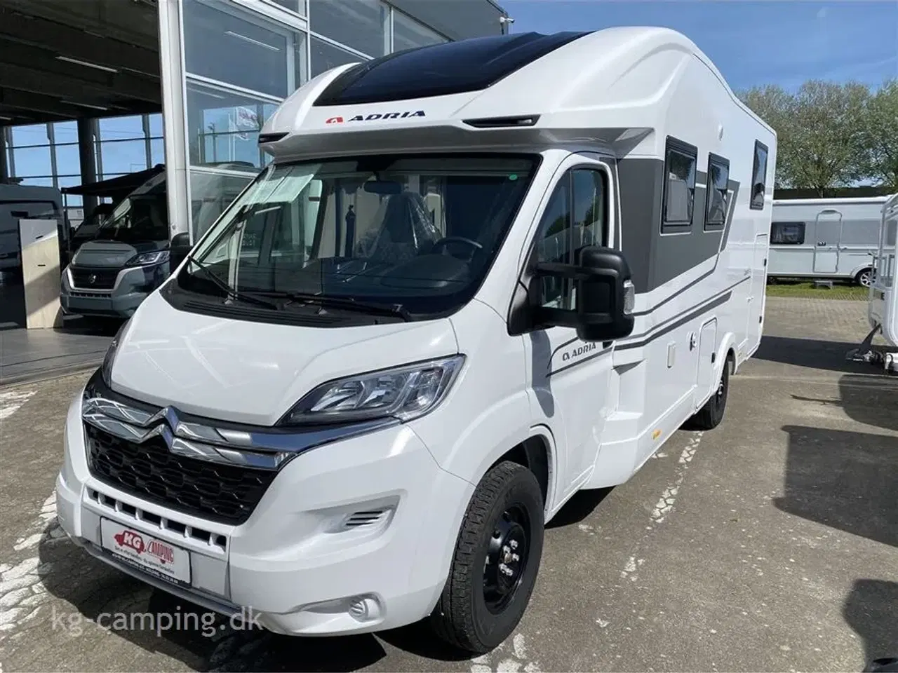 Billede 2 - 2023 - Adria Coral AXESS 650 DL   NY Adria Coral Axess 650 – 2023 | Moderne, Rummelig og Køreklar!