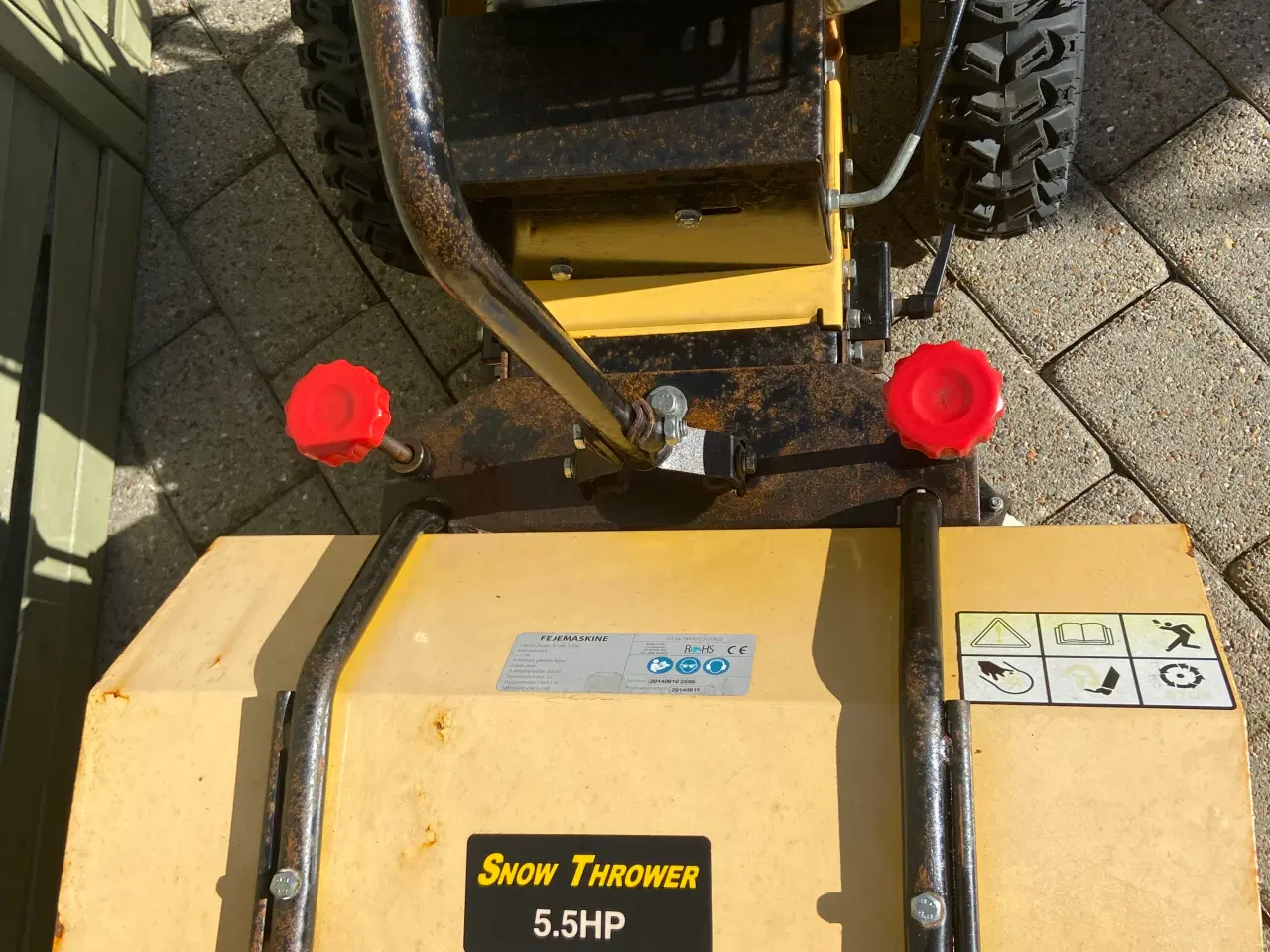 Billede 5 - Snow Thrower 5.5HP Fejemaskine med opsamler