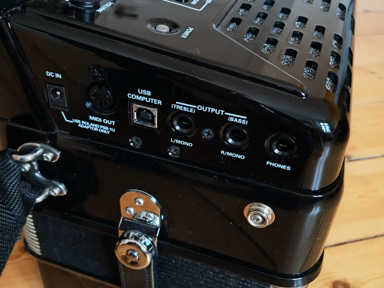 Billede 3 - Harmonika, Roland FR-1