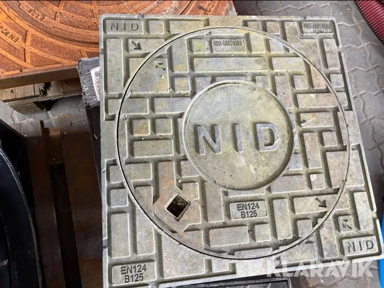 Billede 9 - Brønddæksler og rammer – støbejern & plast (Jesmig / NID m.fl.)