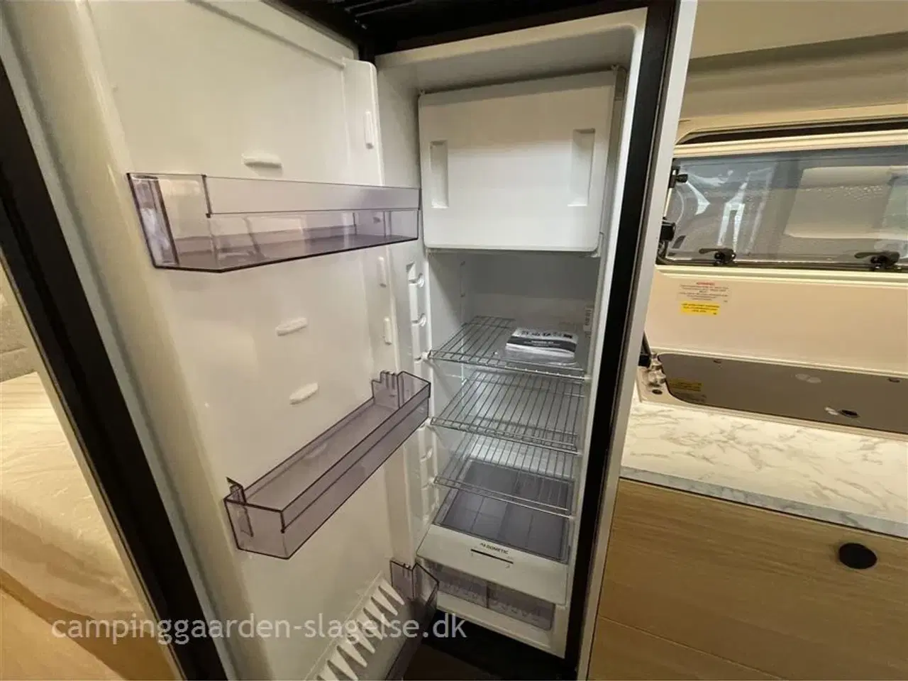 Billede 6 - 2026 - Adria Adora 572 UT Alde Adria Adora 572 UT – Stilfuld komfort året rundt