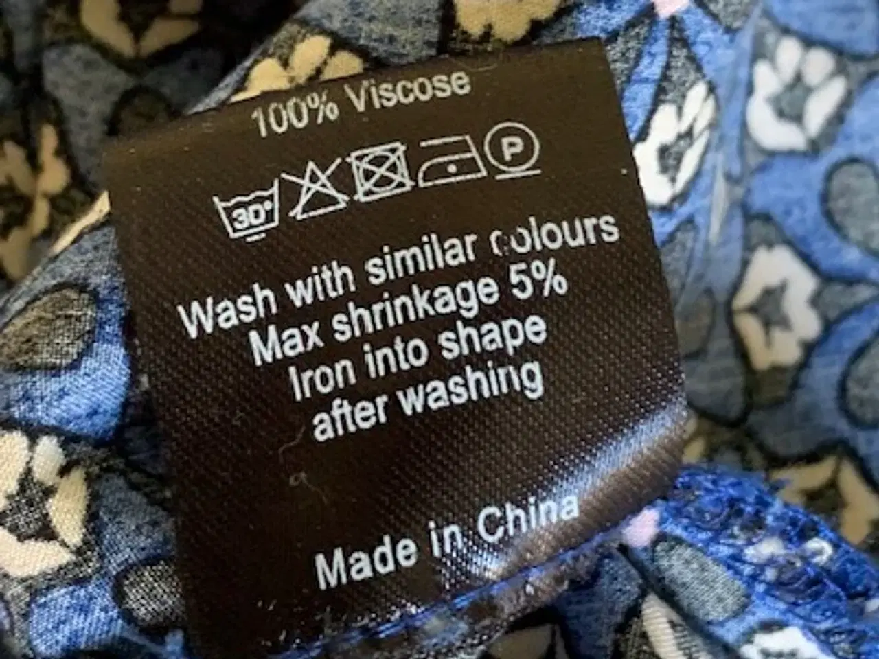 Billede 6 - Therese skjorte str. L 100 % viscose - fejlkøb