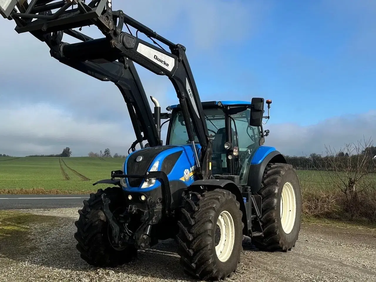 Billede 3 - New Holland T7.165 Med ÅLØ Q65 frontlæsser, frontlift og hitch krog
